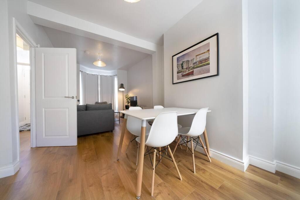 Cosy 2 Bedroom Town House Close To City Centre Belfast Kültér fotó