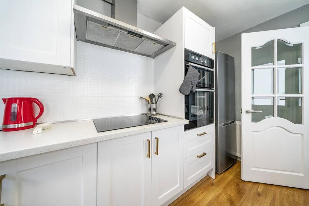 Cosy 2 Bedroom Town House Close To City Centre Belfast Kültér fotó